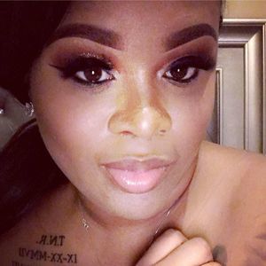 Meet your Posher, Nina